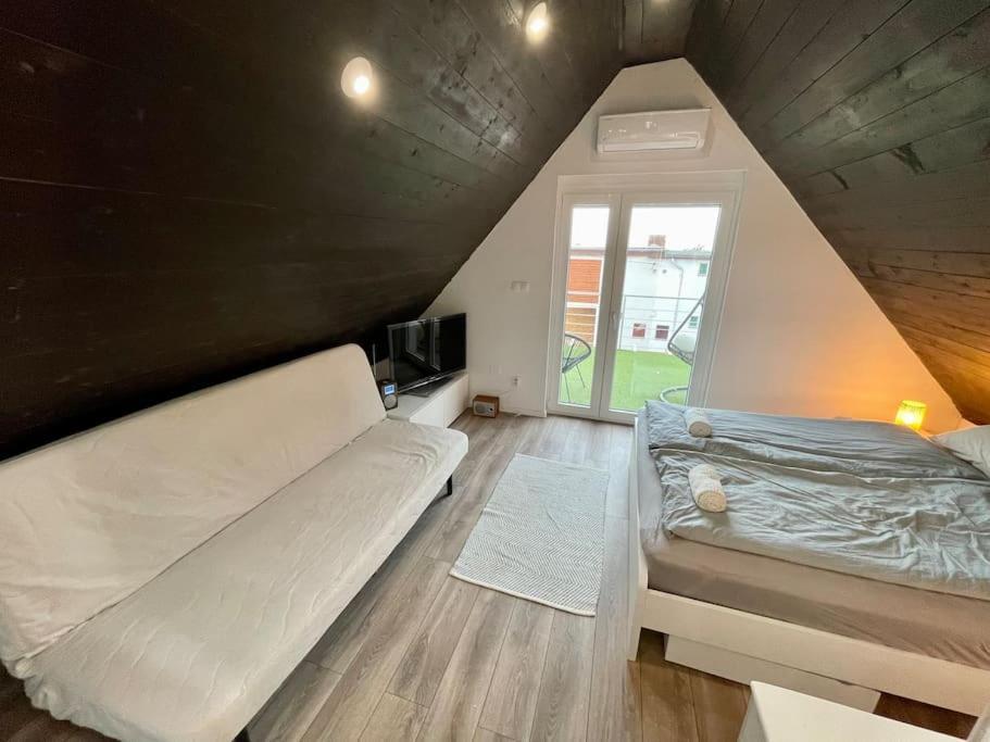 Будинок відпочинку Felix House *